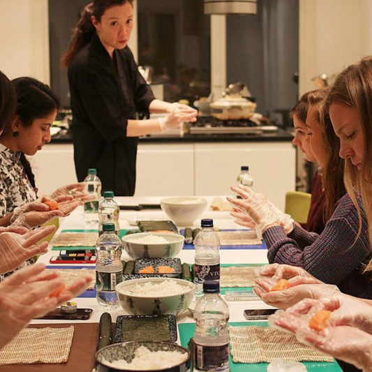 Sushi class.    -  gift voucher BRING ONE FOR FREE -